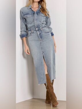 Pistola Light Blue Denim Amira Midi Dress Size XL Snap closure 100% cotton. NWT